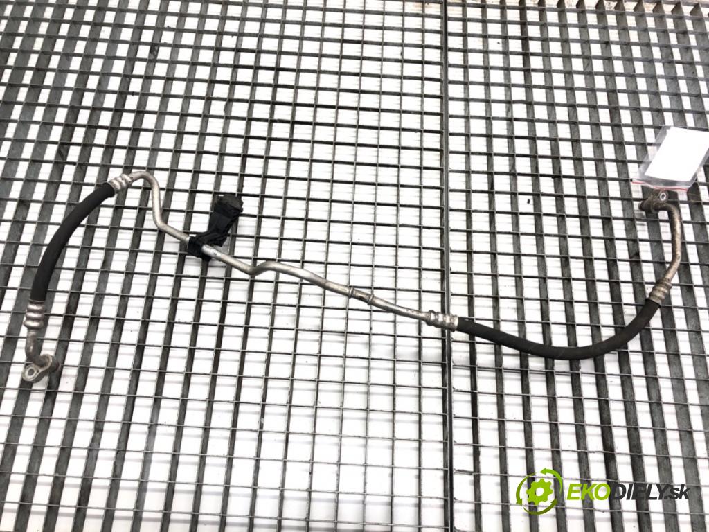 BMW F16 SUV 2015 230 kW xDrive 40 d 2993 rúrka klimatizácie  (Rúrka klimatizácie)