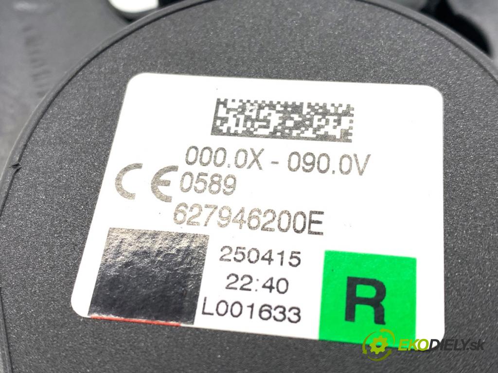 BMW F16 SUV 2015 230 kW xDrive 40 d 2993 Držiak BEZPEČNOSŤ pravy zad 627946200E