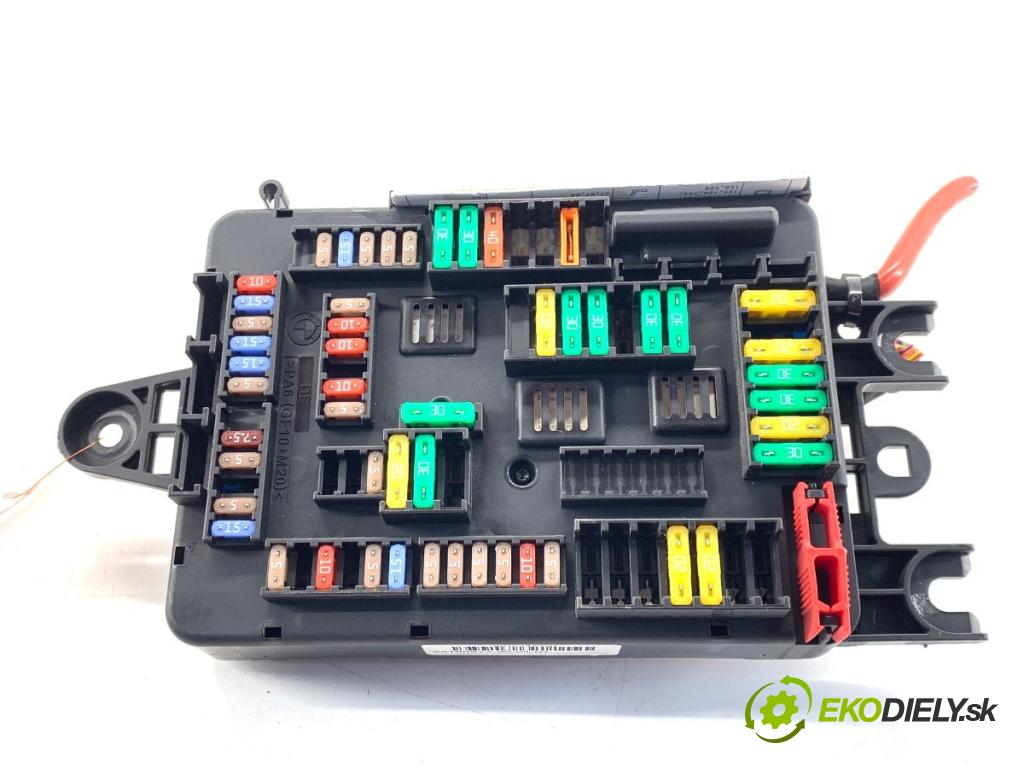 BMW F16 SUV 2015 230 kW xDrive 40 d 2993 Skrinka poistková 9316569 (Poistková skrinka)