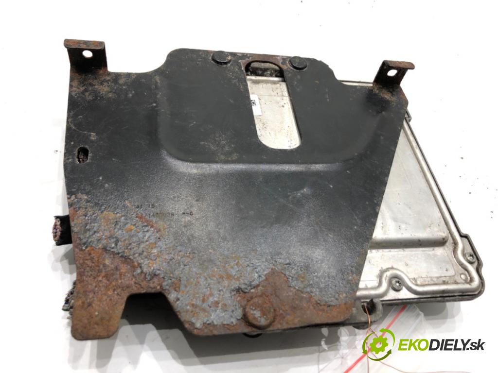 RENAULT TRAFIC III Autobus 2015 92 kW 1.6 dCi 125 (JGMH) 1598 riadiaca jednotka Motor 237106626R (Riadiaca jednotka)