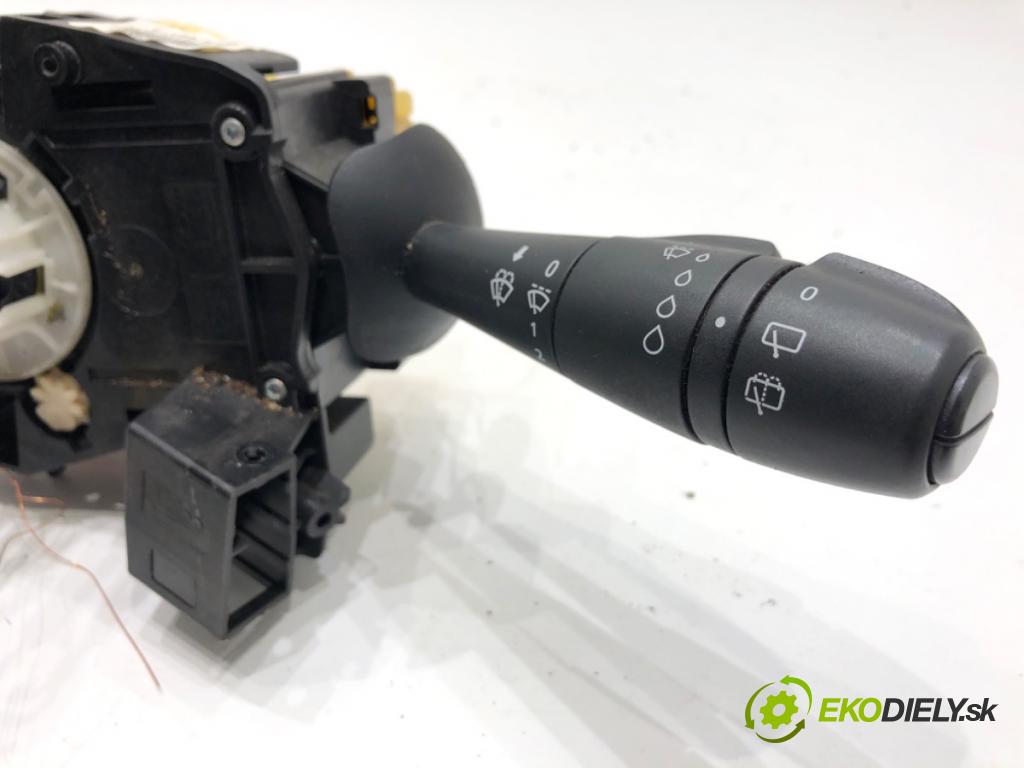 RENAULT TRAFIC III Autobus 2015 92 kW 1.6 dCi 125 (JGMH) 1598 Prepínač kombinovaný 255679704R (Prepínacie páčky pod volantom)