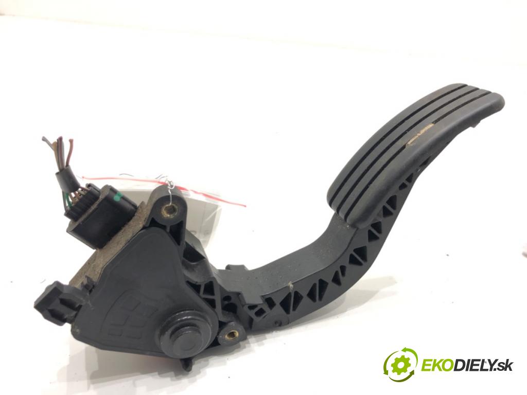 RENAULT TRAFIC III Autobus 2015 92 kW 1.6 dCi 125 (JGMH) 1598 Potenciometer plynu 180020024R (Potenciometer plynového pedálu)