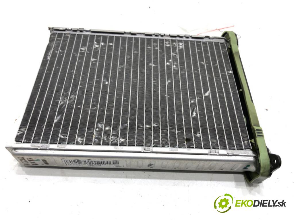 RENAULT TRAFIC III Autobus 2015 92 kW 1.6 dCi 125 (JGMH) 1598 topné těleso radiátor topení T1007696SAA (Radiátor topení)