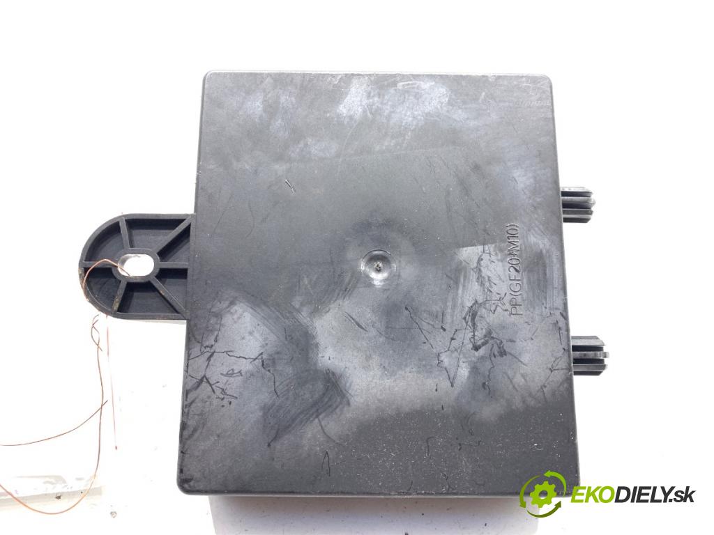 RENAULT TRAFIC III Autobus 2015 92 kW 1.6 dCi 125 (JGMH) 1598 Modul komfortu 231A08052R (Modul komfortu)