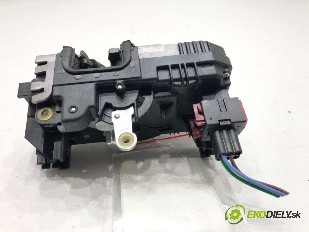 RENAULT TRAFIC III Autobus 2015 92 kW 1.6 dCi 125 (JGMH) 1598 zámok Dvere zadných 905034098R (Zámok)