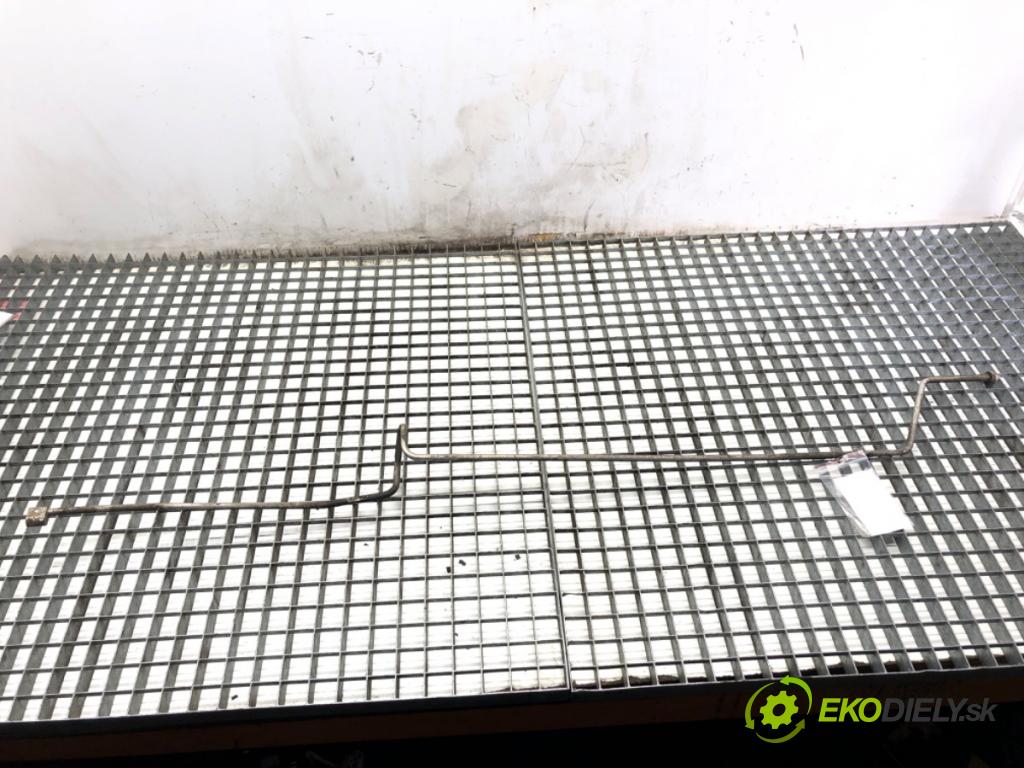 RENAULT TRAFIC III Autobus 2015 92 kW 1.6 dCi 125 (JGMH) 1598 rúrka klimatizace  (Trubka klimatizace)