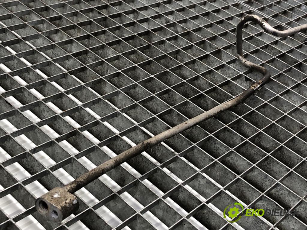 RENAULT TRAFIC III Autobus 2015 92 kW 1.6 dCi 125 (JGMH) 1598 rúrka klimatizace  (Trubka klimatizace)