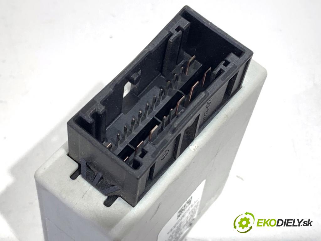 BMW F16 SUV 2014 190 kW xDrive 30 d 2993 Modul ťažného oka 6865245 (Riadiaca jednotka ostatné)