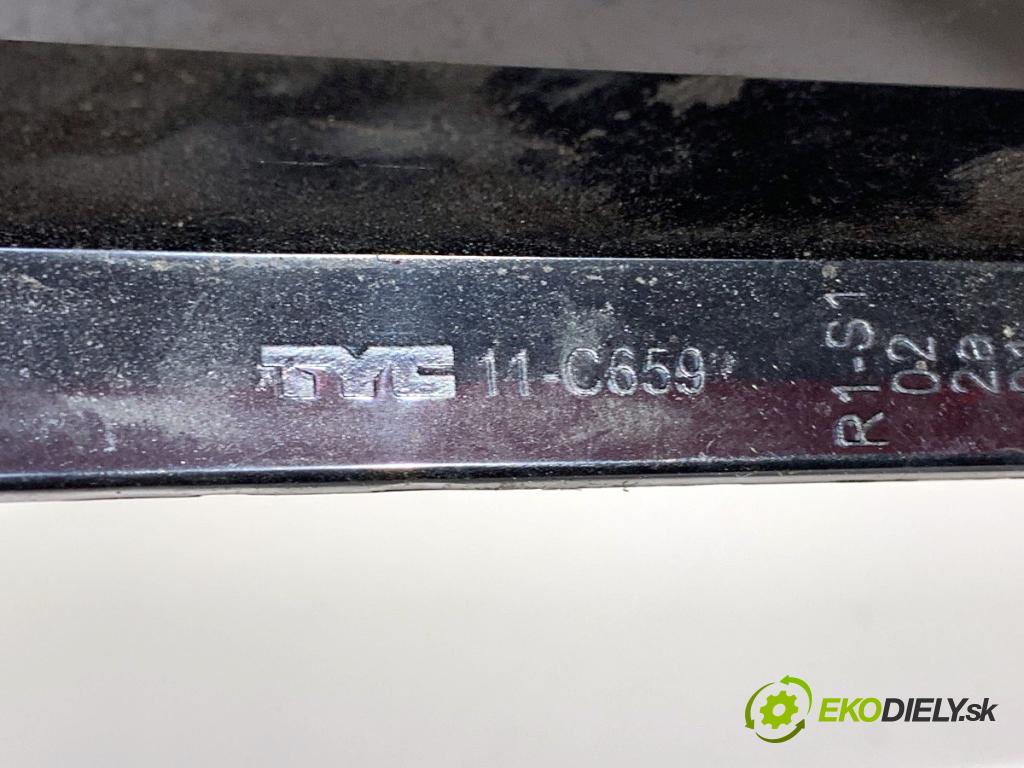 PEUGEOT BOXER II Skrzynia 2022 103 kW 2.2 BlueHDi 140 2179 Svetlo pravy zad