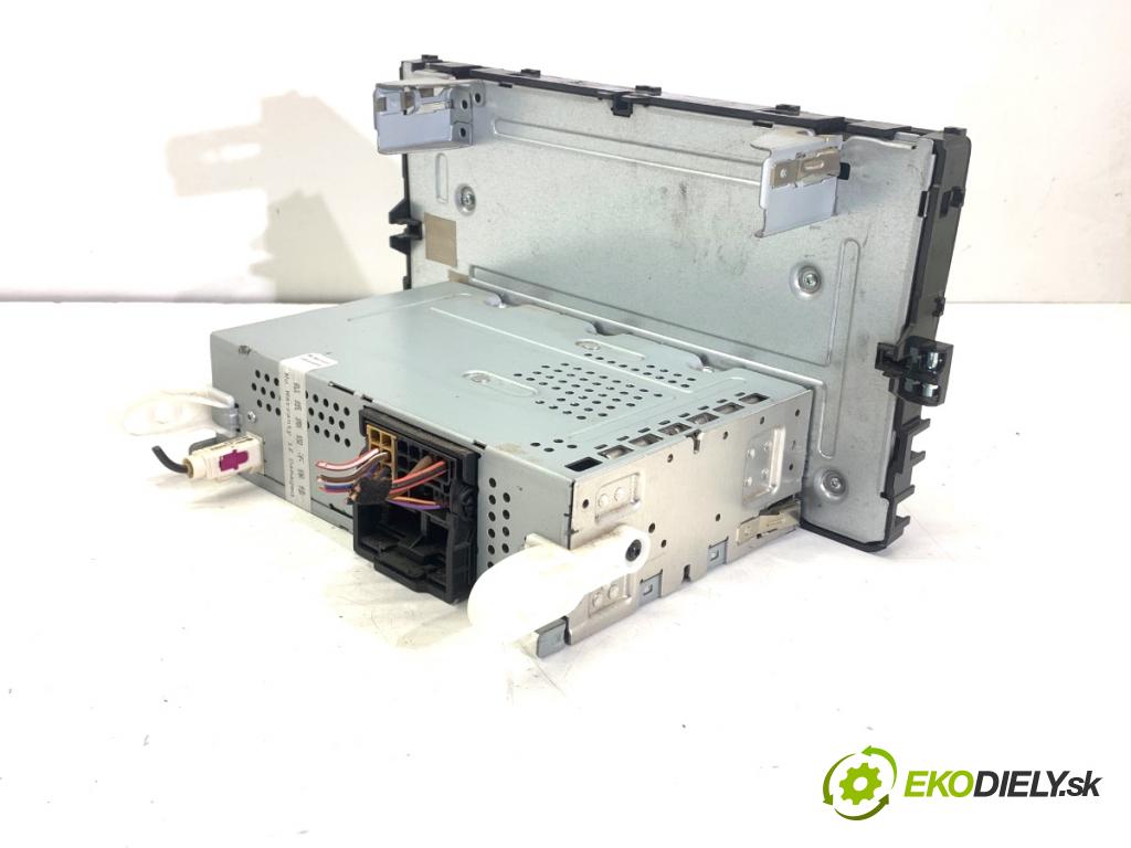 VW TRANSPORTER T6 Autobus 2020 81 kW 2.0 TDI 1968 RADIO 7LA035153A (Audio zariadenie)