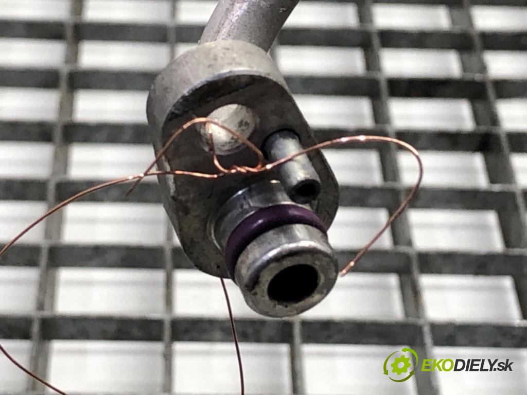 VW TRANSPORTER T6 Autobus 2020 81 kW 2.0 TDI 1968 rúrka klimatizace 7L1820741C (Trubka klimatizace)