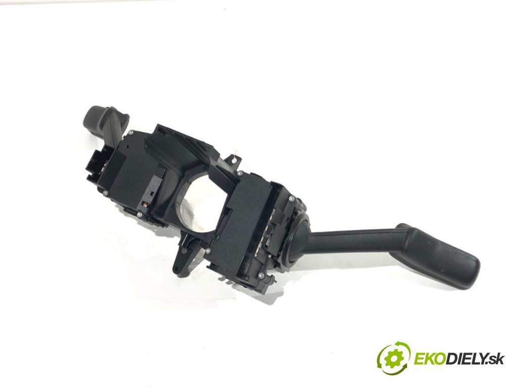 VW TRANSPORTER T6 Autobus 2020 81 kW 2.0 TDI 1968 Prepínač kombinovaný 2Q1953507H (Prepínacie páčky pod volantom)