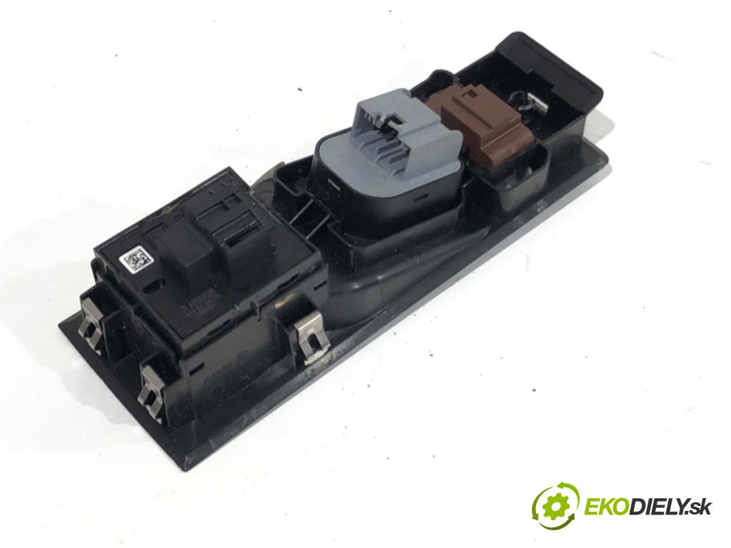 VW TRANSPORTER T6 Autobus 2020 81 kW 2.0 TDI 1968 Prepínač okien 7LA867255 (Prepínacie páčky pod volantom)