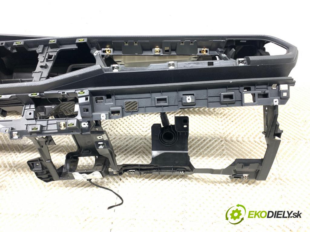 VW TRANSPORTER T6 Autobus 2020 81 kW 2.0 TDI 1968 Palubná doska  (Palubná doska)