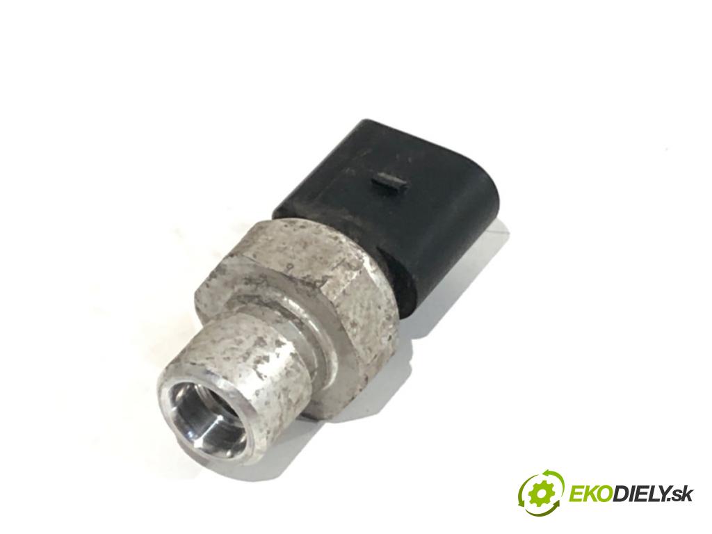 VW TRANSPORTER T6 Autobus 2020 81 kW 2.0 TDI 1968 Snímač klimatizácie 5Q0959126A (Snímač klimatizácie)