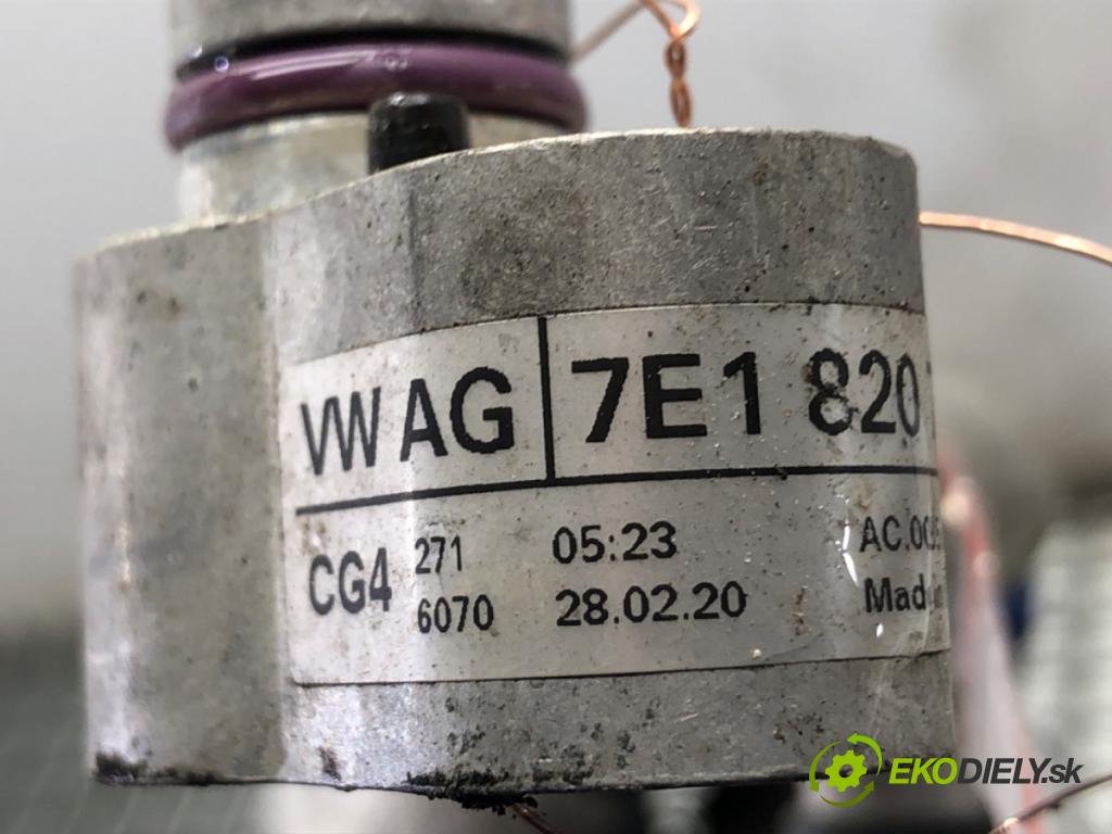 VW TRANSPORTER T6 Autobus 2020 81 kW 2.0 TDI 1968 rúrka klimatizácie 7E1820743M (Rúrka klimatizácie)