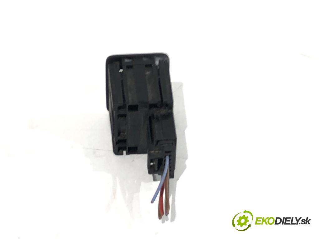 VW TRANSPORTER T6 Autobus 2020 81 kW 2.0 TDI 1968 Prepínač nastavenia svetiel 7LA941333 (Prepínacie páčky pod volantom)