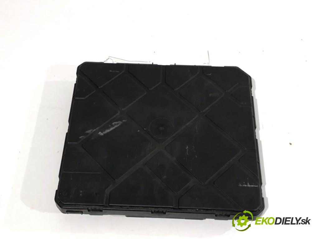 VW TRANSPORTER T6 Autobus 2020 81 kW 2.0 TDI 1968 Modul komfortu 2Q5937090 (Modul komfortu)