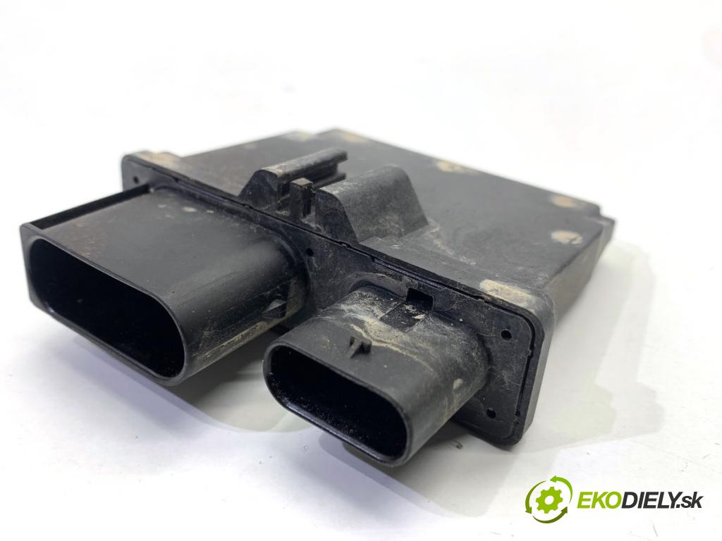 VW TRANSPORTER T6 Autobus 2020 81 kW 2.0 TDI 1968 Modul SCR: 7N0941329