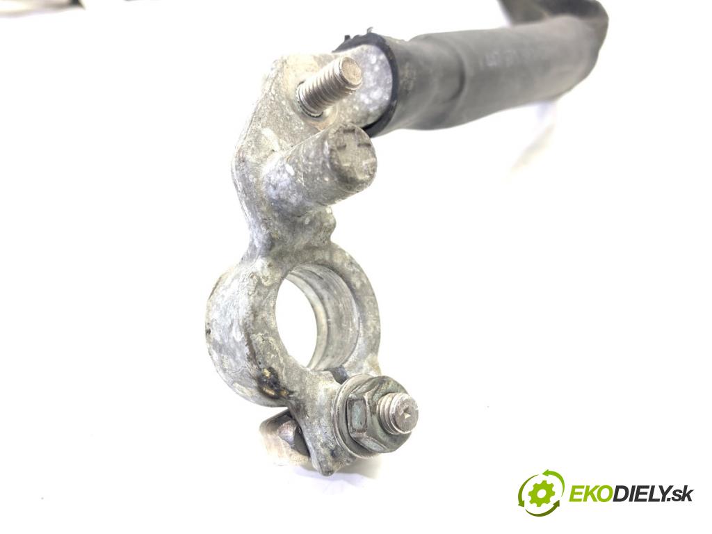 VW TRANSPORTER T6 Autobus 2020 81 kW 2.0 TDI 1968 svorka MINUS 7LA971794A