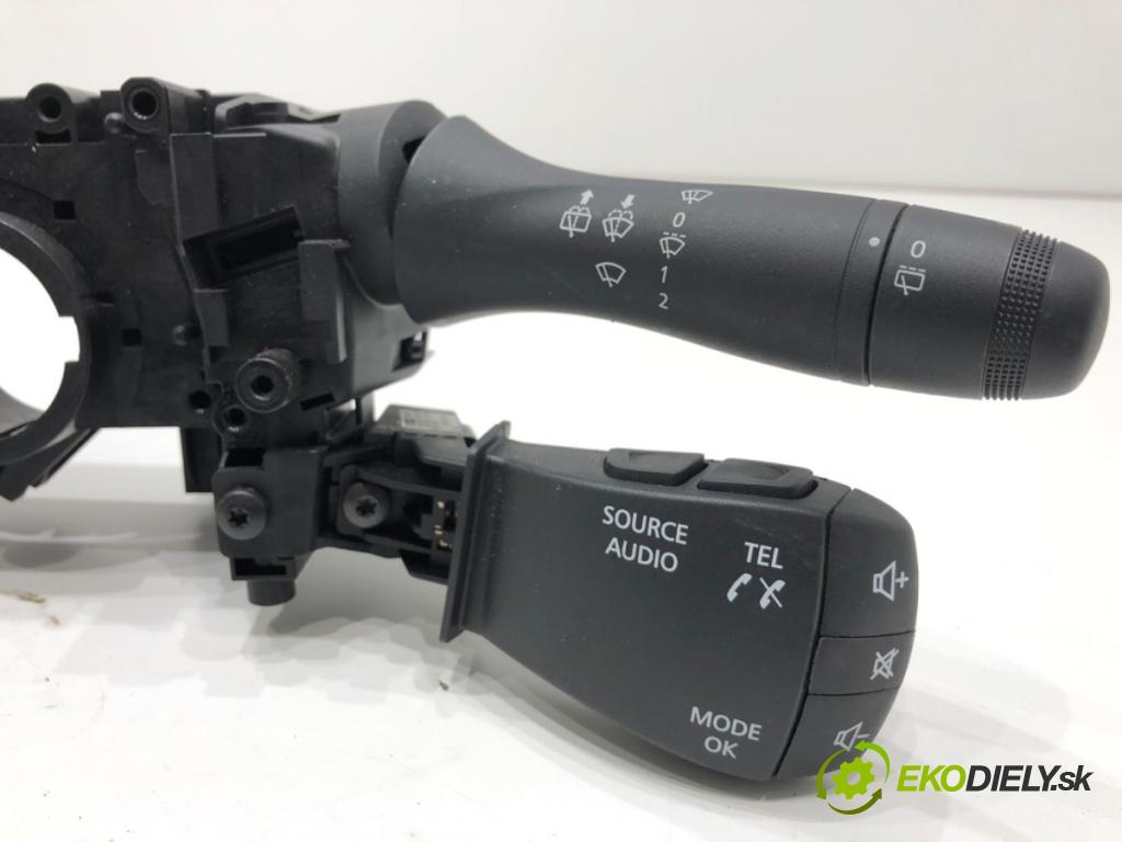 DACIA DUSTER SUV 2022 85 kW 1.5 dCi 115 (HMAD) 1461 Prepínač kombinovaný 255678207R (Prepínacie páčky pod volantom)