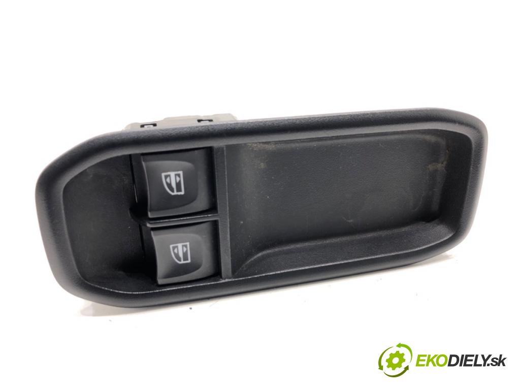 DACIA DUSTER SUV 2022 85 kW 1.5 dCi 115 (HMAD) 1461 přepínač oken 254118044R (Páčky pod volantem)