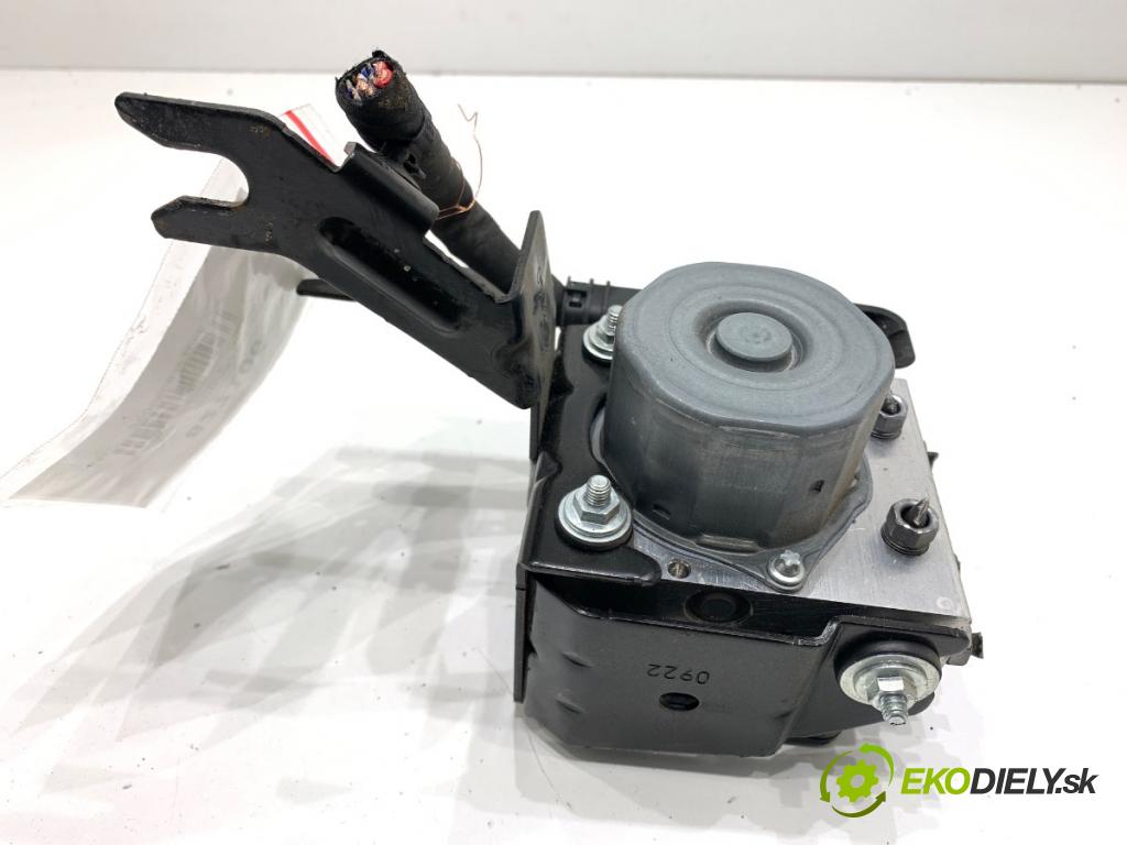 DACIA DUSTER SUV 2022 85 kW 1.5 dCi 115 (HMAD) 1461 pumpa ABS 476606804R (Pumpa ABS)