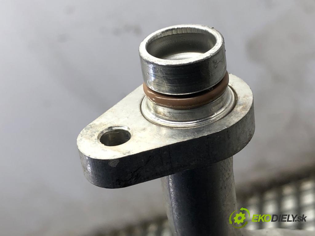 DACIA DUSTER SUV 2022 85 kW 1.5 dCi 115 (HMAD) 1461 rúrka klimatizace 924545651R (Trubka klimatizace)