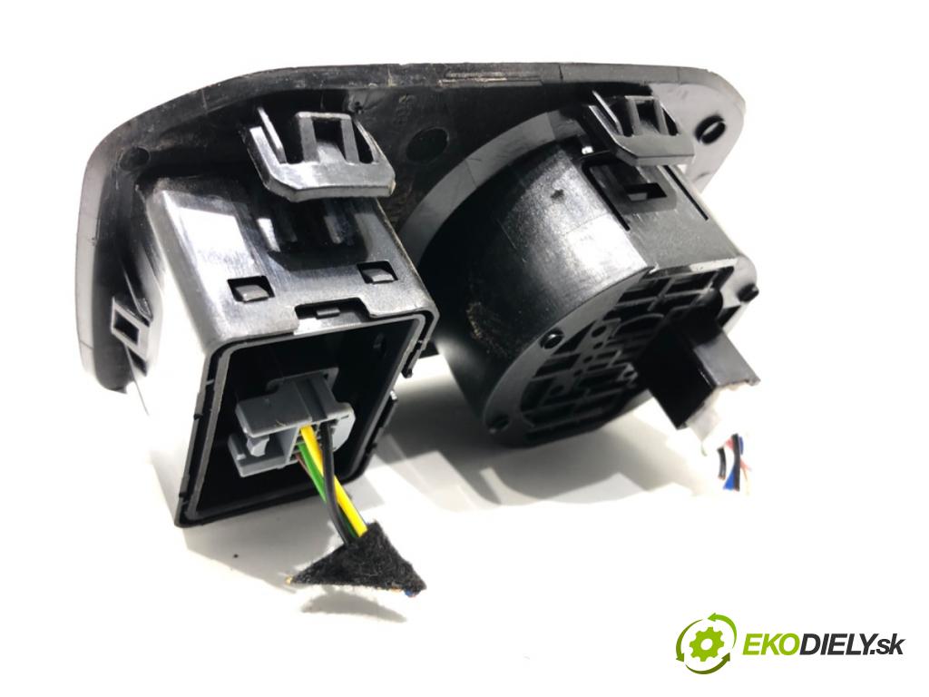 DACIA DUSTER SUV 2022 85 kW 1.5 dCi 115 (HMAD) 1461 Prepínač náhonu (pohonu) 969717834R