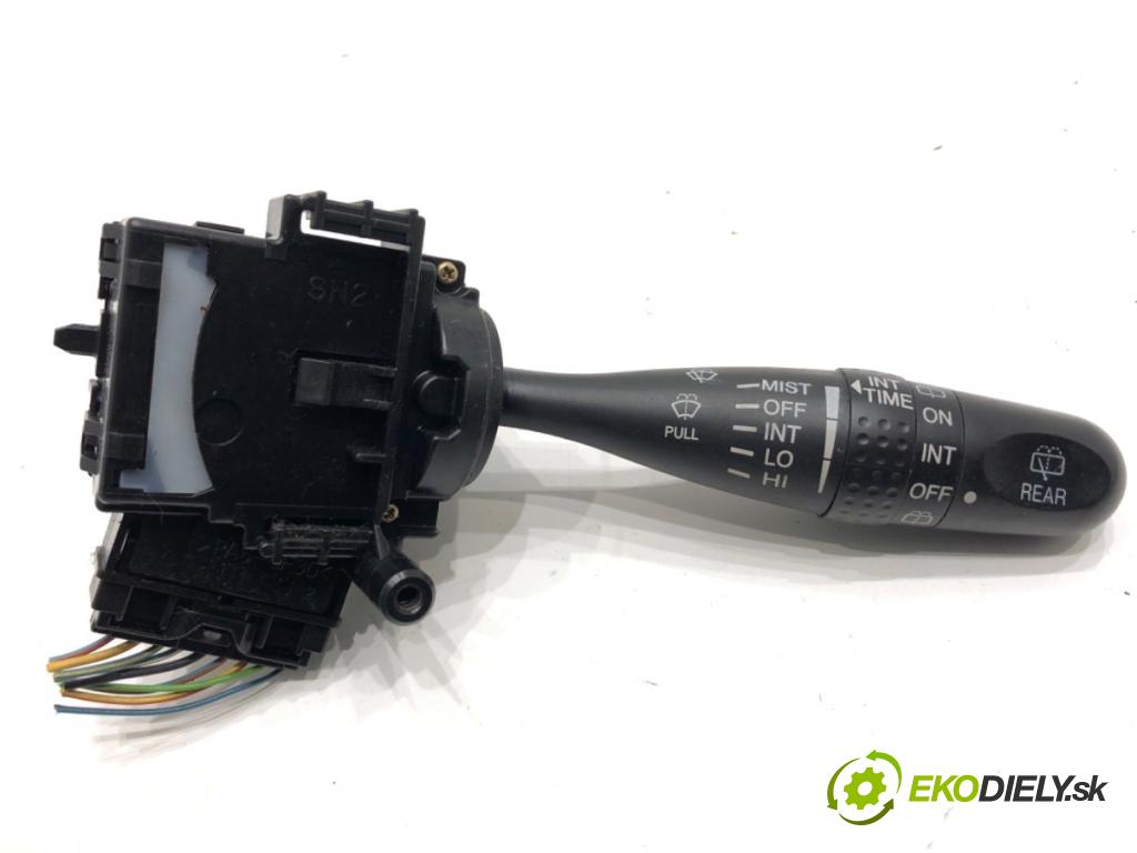 SUZUKI SWIFT III liftback 2006 68 kW 1.3 (RS 413) 1328 Prepínač stieračov  (Prepínacie páčky pod volantom)