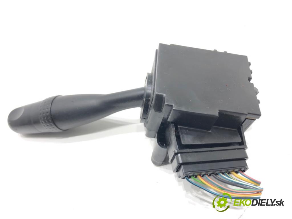 SUZUKI SWIFT III liftback 2006 68 kW 1.3 (RS 413) 1328 Prepínač stieračov  (Prepínacie páčky pod volantom)