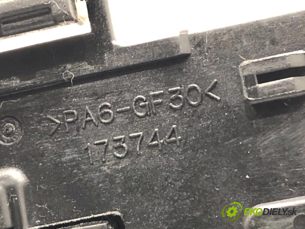 SUZUKI SWIFT III liftback 2006 68 kW 1.3 (RS 413) 1328 Prepínač smeroviek  (Prepínacie páčky pod volantom)