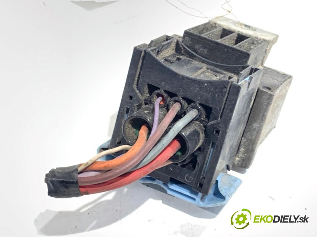 RENAULT MASTER III Autobus 2015 120 kW 2.3 dCi 165 FWD (JV0P, JV0U) 2298 relé sviečok žhavenia 110678071R (Relé)