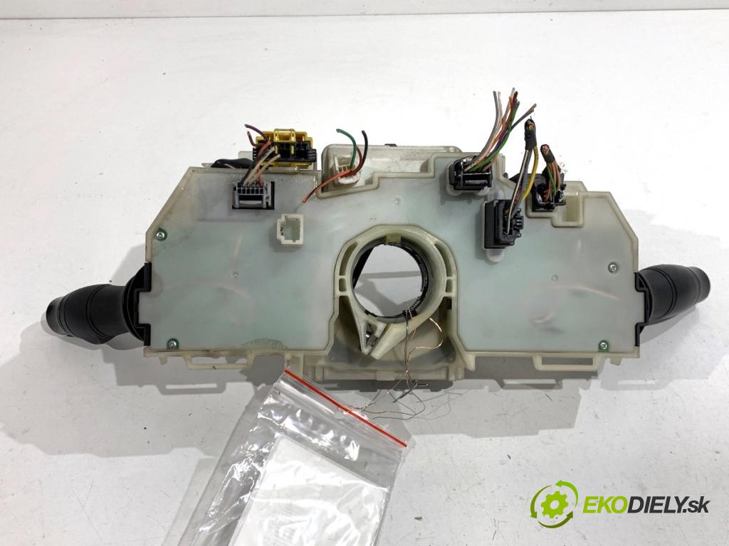 RENAULT MASTER III Autobus 2015 120 kW 2.3 dCi 165 FWD (JV0P, JV0U) 2298 Prepínač kombinovaný 255679223R (Prepínacie páčky pod volantom)