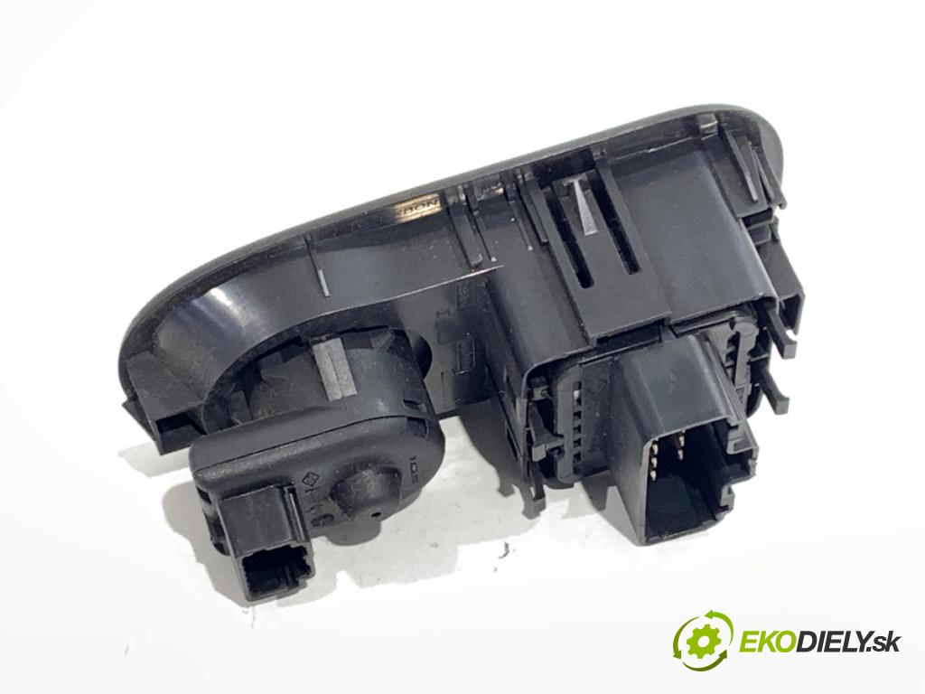 RENAULT MASTER III Autobus 2015 120 kW 2.3 dCi 165 FWD (JV0P, JV0U) 2298 přepínač oken 8200637849 (Páčky pod volantem)