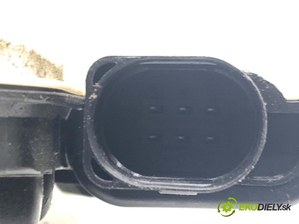 VW TIGUAN SUV 2013 81 kW 2.0 TDI 1968 zámok Dvere pravy predný 5N1837016E