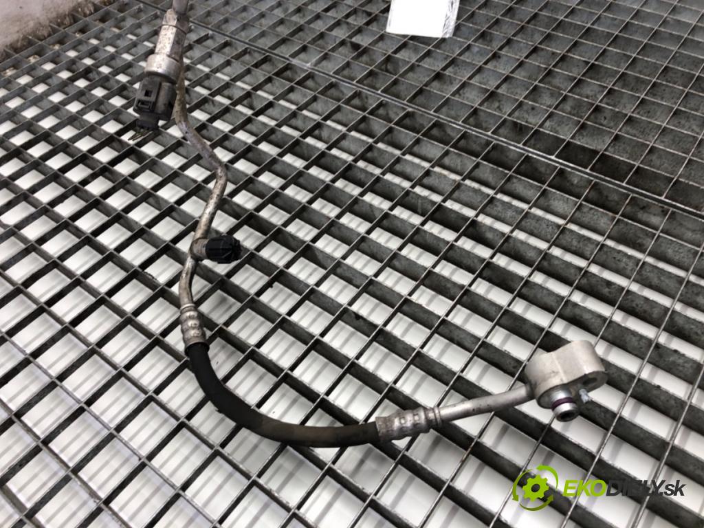 VW TIGUAN SUV 2013 81 kW 2.0 TDI 1968 rúrka klimatizace 5N0820741C (Trubka klimatizace)