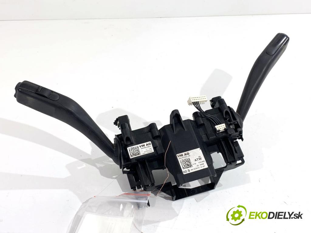 VW TIGUAN SUV 2013 81 kW 2.0 TDI 1968 Prepínač kombinovaný 5K0953502L (Prepínacie páčky pod volantom)