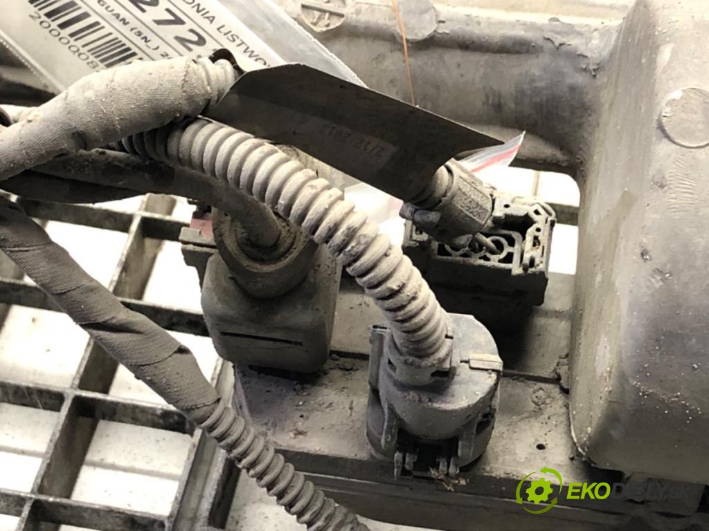 VW TIGUAN SUV 2013 81 kW 2.0 TDI 1968 riadenie volantu Riadenie 5N1909144R