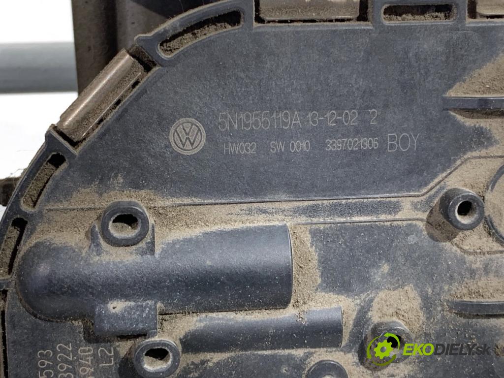 VW TIGUAN SUV 2013 81 kW 2.0 TDI 1968 Mechanizmus stieračov predný 5N1955023B (Motorček stieračov predný)