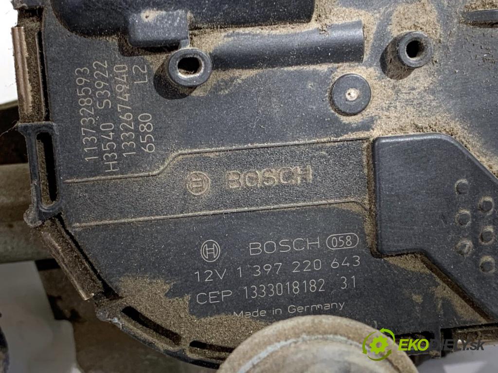 VW TIGUAN SUV 2013 81 kW 2.0 TDI 1968 Mechanizmus stieračov predný 5N1955023B (Motorček stieračov predný)