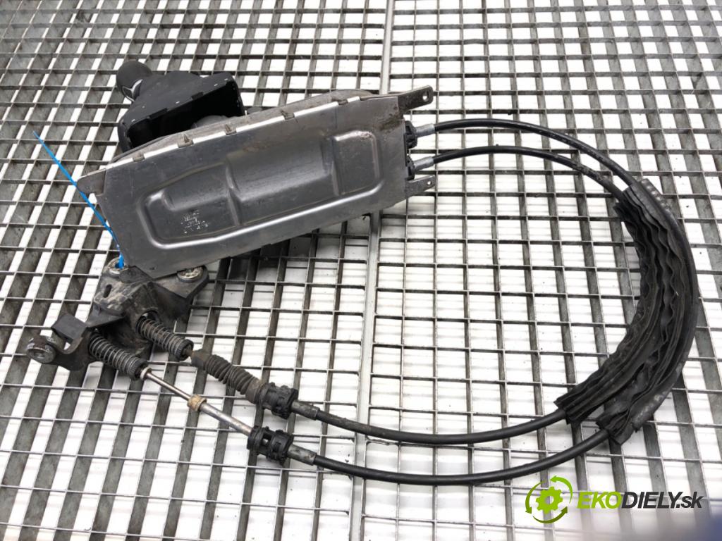 VW TIGUAN SUV 2013 81 kW 2.0 TDI 1968 Kulisa 5N0711049T (Rýchlostná páka (kulisa))