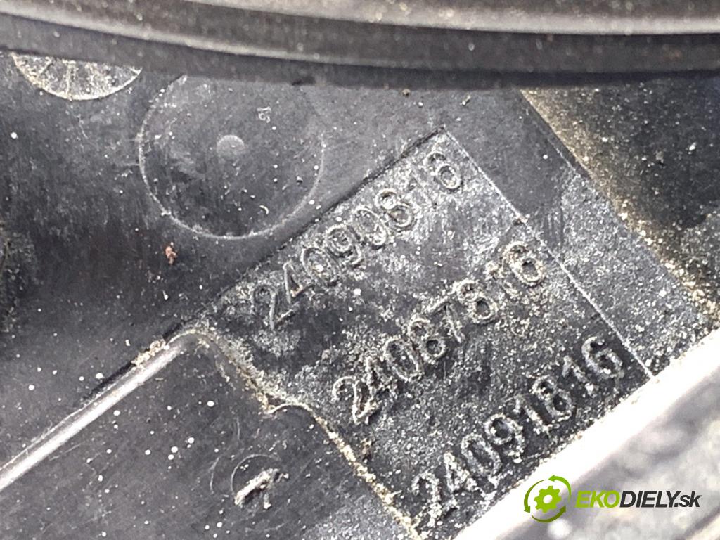 PEUGEOT 207 liftback 2008 54 kW 1.4 1360 zámok Dvere ľavy predný 24090816