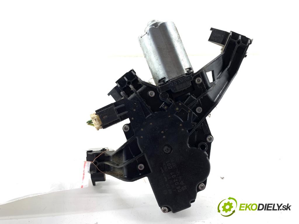 PEUGEOT 207 liftback 2008 54 kW 1.4 1360 Motor stieračov zad 9652418780