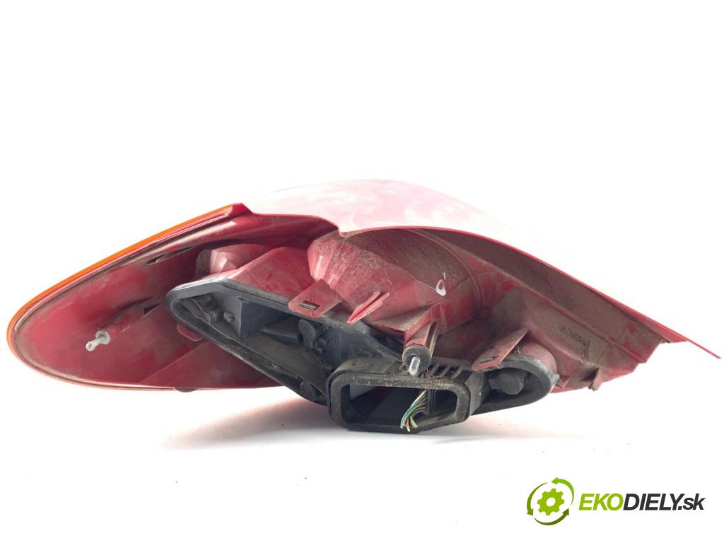 PEUGEOT 207 liftback 2008 54 kW 1.4 1360 Svetlo pravy zad 9649986580