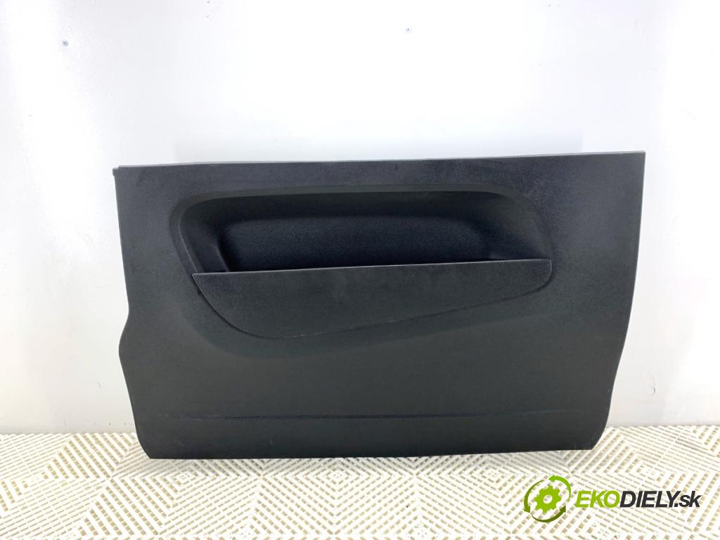 RENAULT TRAFIC III Autobus 2015 92 kW 1.6 dCi 125 (JGMH) 1598 ča dveře levý zadní část 93868206