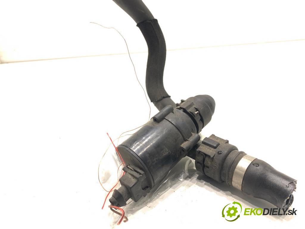 BMW F16 SUV 2015 230 kW xDrive 40 d 2993 DALŠÍ: Pumpa vody 9197085 (Vodná pumpa)