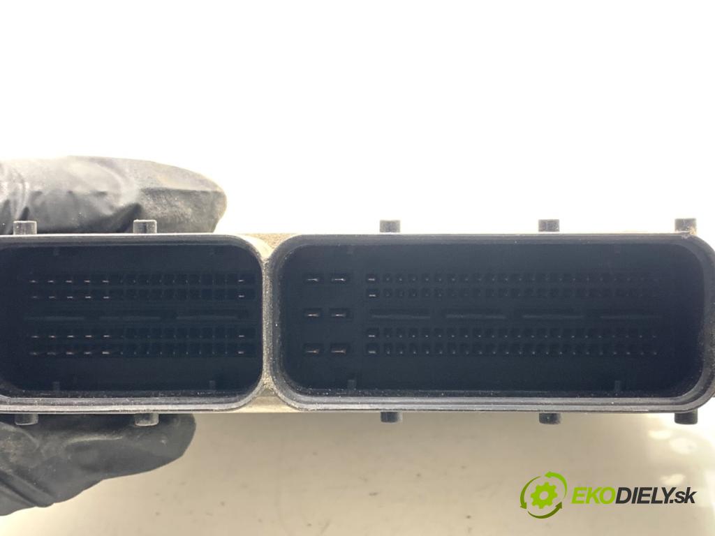 KIA CEED Kombi 2008 85 kW 1.6 CRDi 115 1582 riadiaca jednotka Motor 39103-2A715 (Riadiaca jednotka)