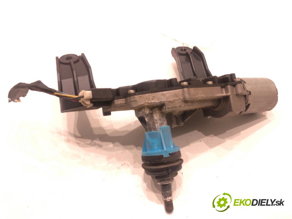 KIA CEED Kombi 2008 85 kW 1.6 CRDi 115 1582 Motor stieračov zad 98700-1H500