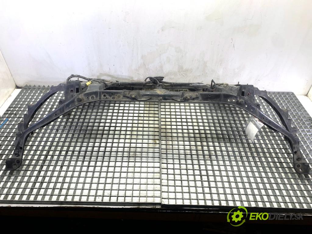 KIA CEED Kombi 2008 85 kW 1.6 CRDi 115 1582 držák přední část  (Přední výztuha)